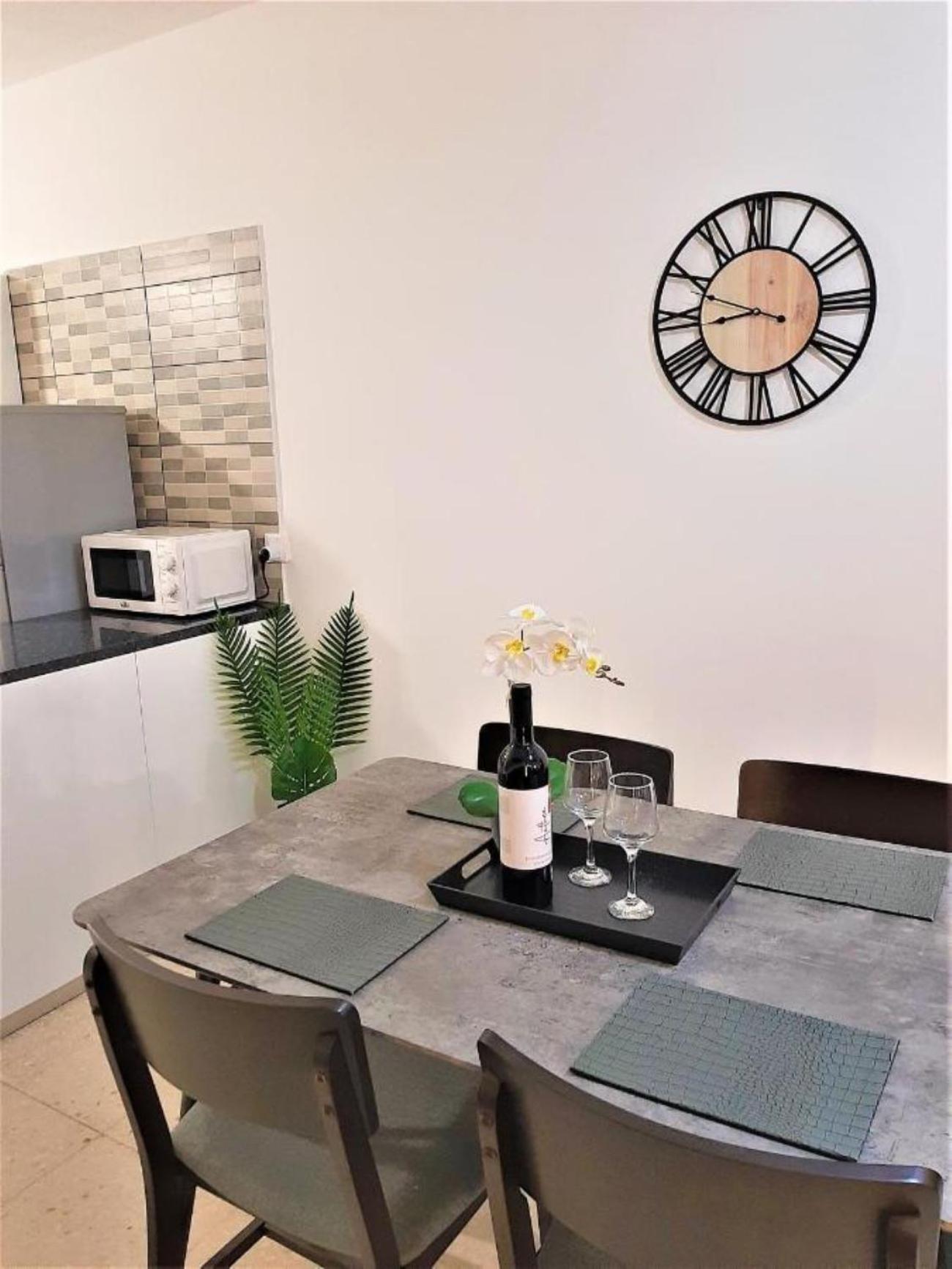 H&o Royal Lovely Apartment! Apartament Pafos